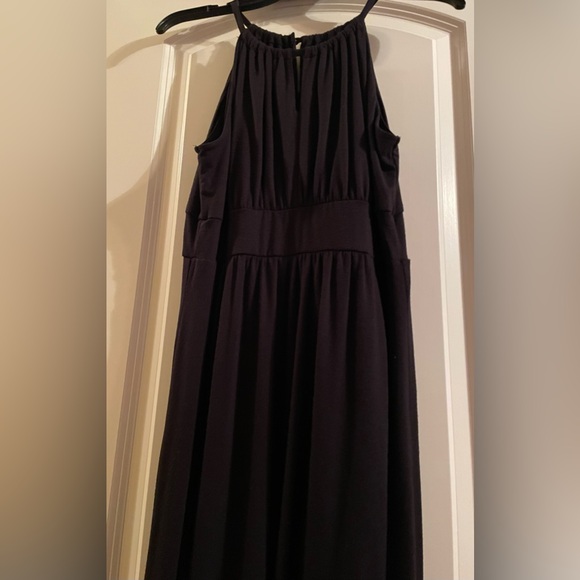 new directions Dresses & Skirts - 🖤 NEW DIRECTIONS BLK SLEEVELESS MAXI DRESS W STRAPS AND BUTTON CLOSURE SZ PL EUC